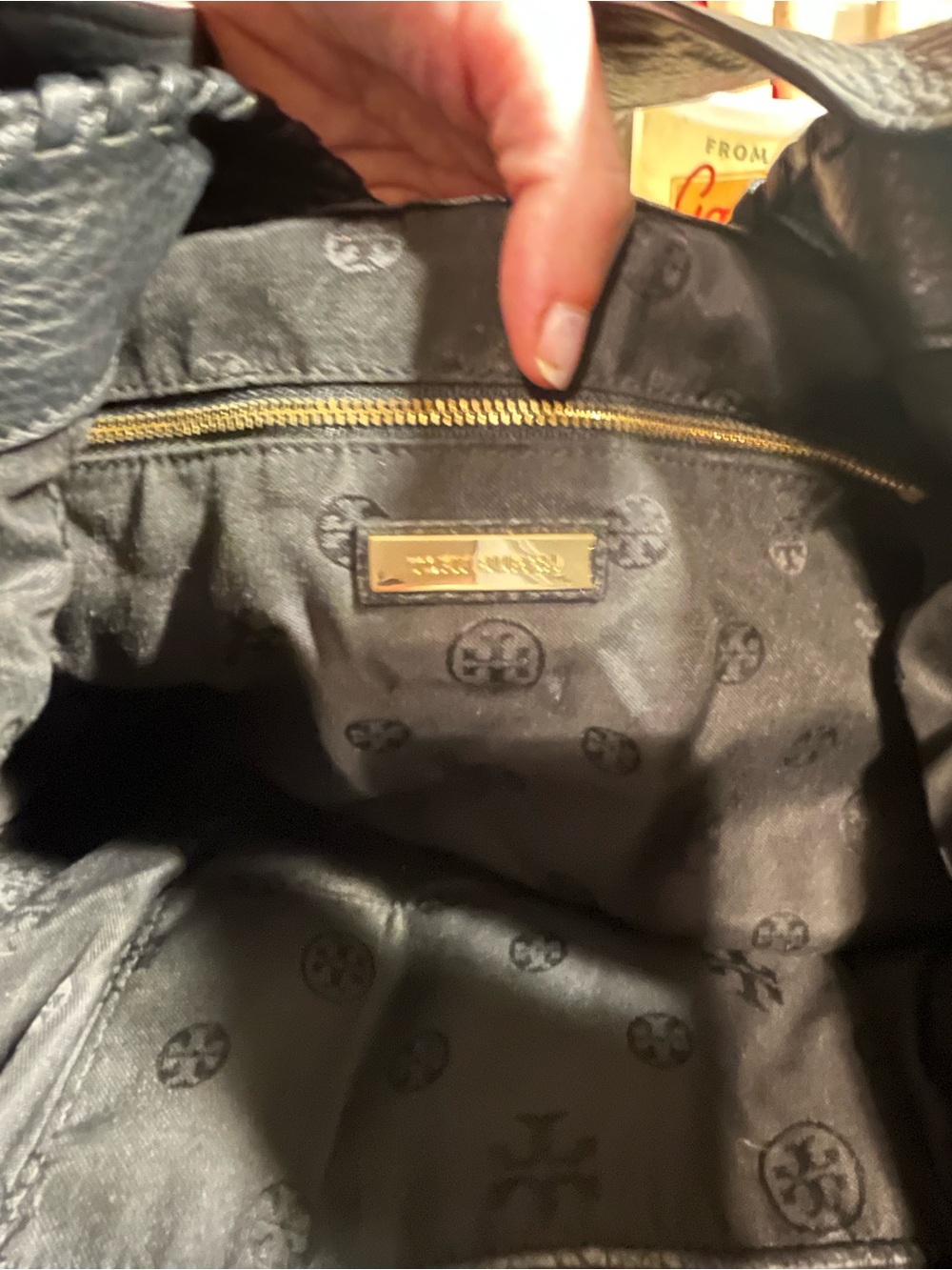 TORY BURCH Marion Whipstitch Hobo Bag Black Pebbled Leather w/ Dust Bag - Picture 15 of 16